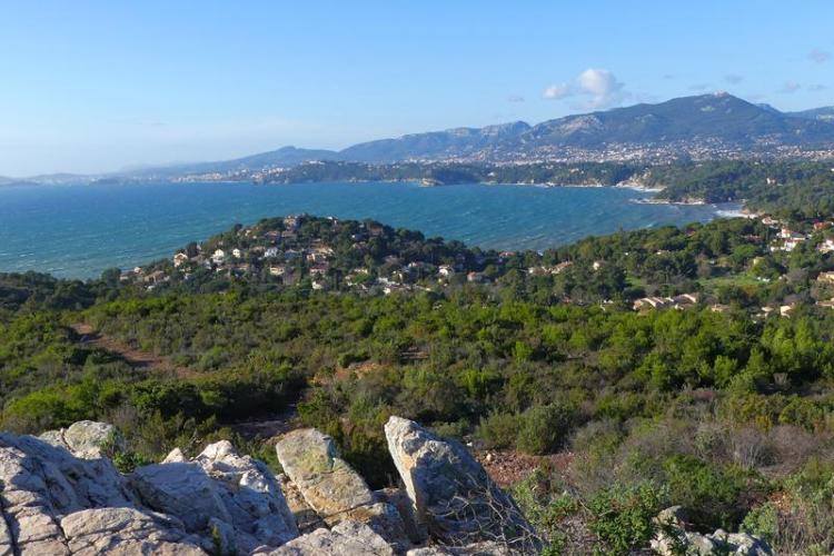 Vue sur les monts toulonnais depuis le massif de la Colle noire - Commune du Pradet - Massif de la Colle Noire